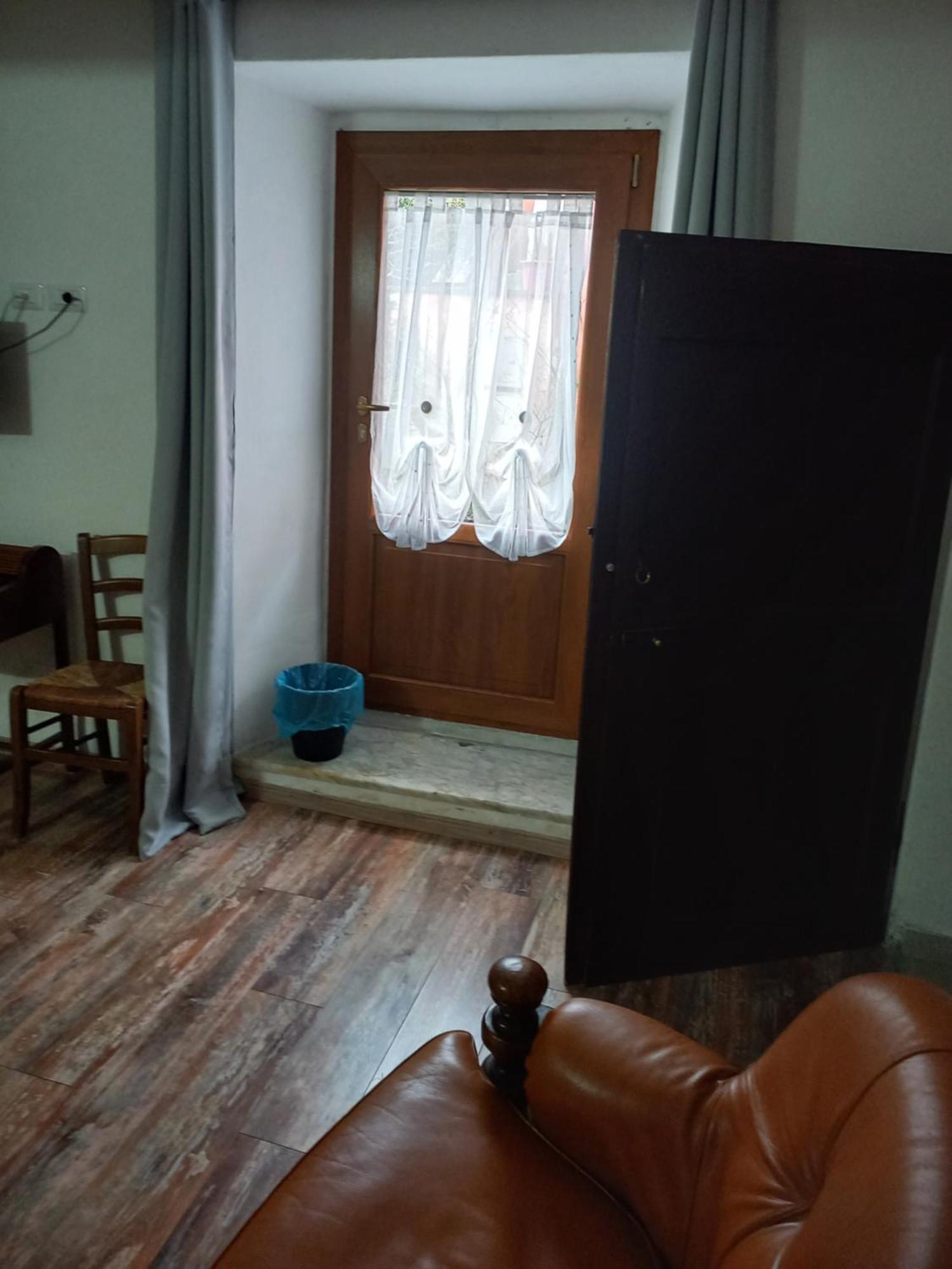 B&B Il Pittore บอร์โก ซาน ลอเรนโซ ภายนอก รูปภาพ